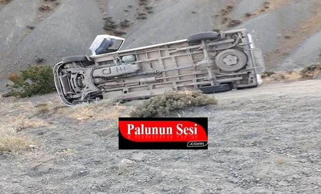 Freni Tutmayan Minibüs  Devrildi: 1 Ağır 5 Yaralı