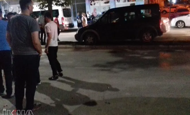 Aynı yayaya iki araç artarda çarptı