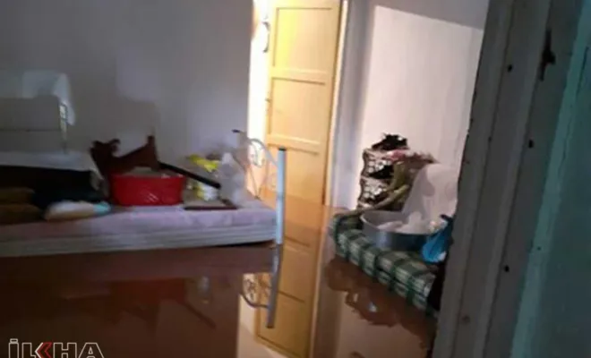 Aşırı yağış, sel ve su baskınına neden oldu