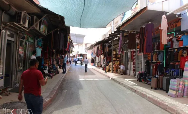 Elâzığ'ın tarihi Şire Meydanı eski günlerini arıyor 