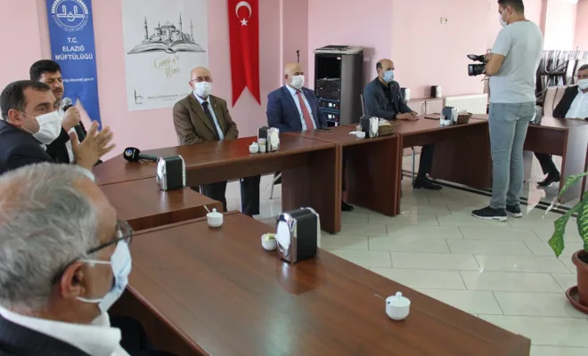 Elazığ İl Müftülüğü Muhtarları Ağırladı