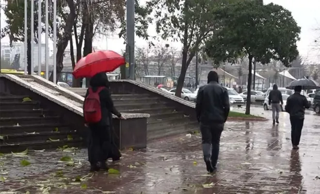 Meteorolojiden kuvvetli yağış ve fırtına uyarısı