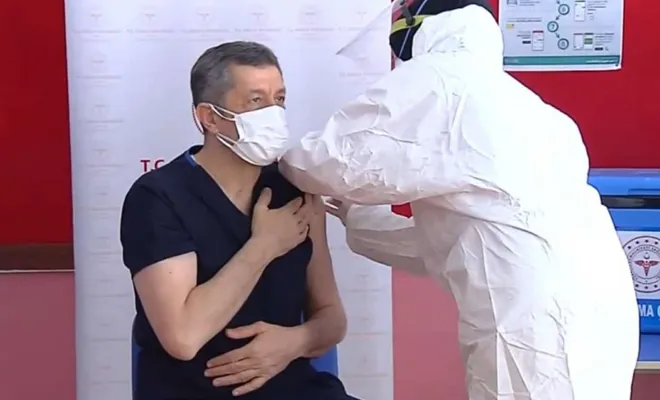 Öğretmenlerin aşılanma süreci bugün itibarıyla başladı