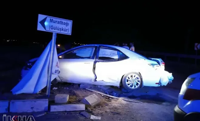 Kovancılar`da iki otomobil çarpıştı: 4 yaralı