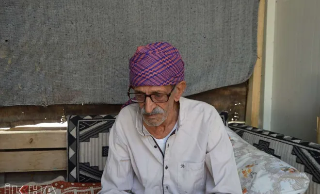 Elazığ Depreminden sonra konteynerde yaşayan Hamza amcanın yardım feryadı yürekleri burktu 