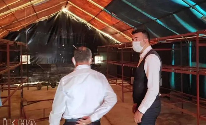 Keban Kaymakamı Akbulut, mantar yetiştirme tesisinde incelemelerde bulundu 
