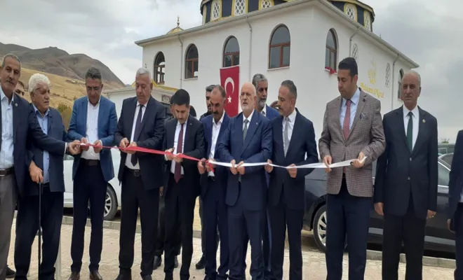 Muhammed Kattal Camii dualarla ibadete açıldı 