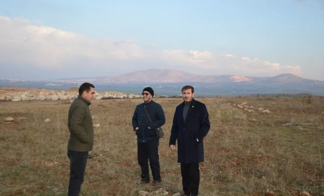 HÜDA PAR Elazığ İl Başkanı Bağdere köy merasında incelemede bulundu.