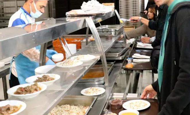 Ücretsiz yemekte hedef 5 milyon öğrenci!