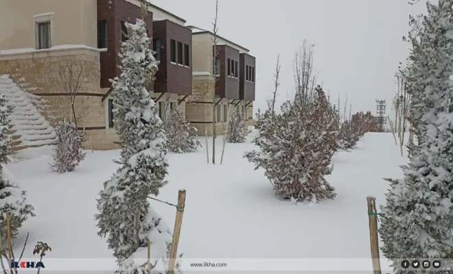 Elazığ'da beklenen kar akşam saatlerinde yağdı