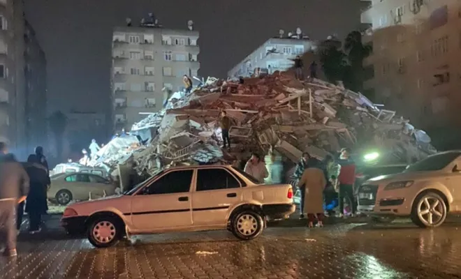 Osmaniye Valisi: 34 bina yıkıldı, 5 kişi hayatını kaybetti 