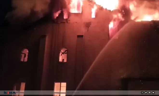 Elazığ`da tarihi camide yangın meydana geldi 